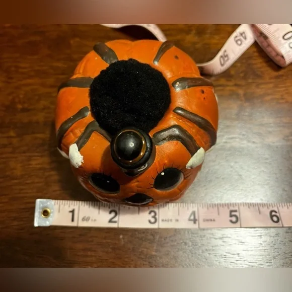 Vintage 1995 Scary Spider Pumpkin Halloween Decor - Picture 9 of 9